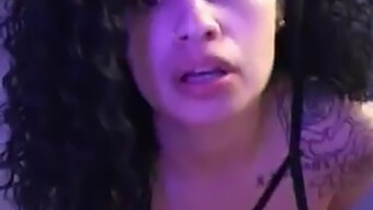 Chica Expone Accidentalmente Su Pezón En Periscope