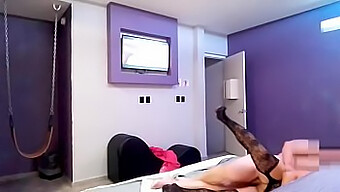 Quaretana Girl Gets Caught And Fucked In A Motel