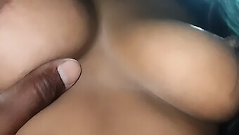 Teen (18+) Bhabhi Thích Tinh Trùng Trong Miệng Và Âm Hộ Chặt Chẽ