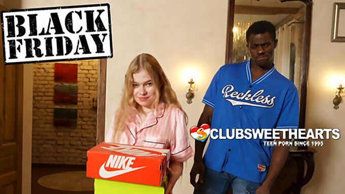 Interracial Teen Gets Her Tight Pussy Eaten Out On Black Friday