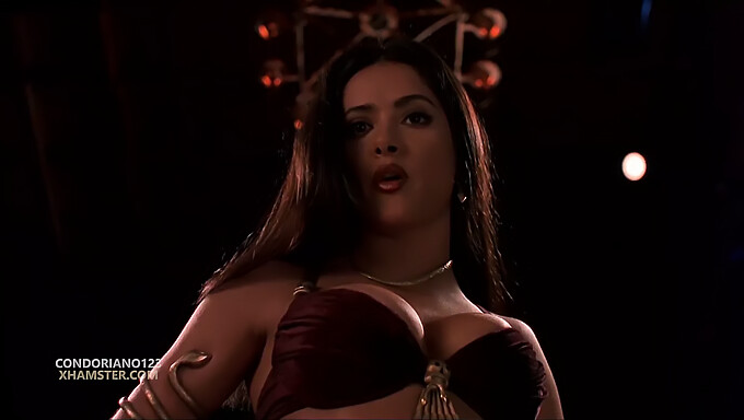 Verleid Door Salma Hayek In Lingerie